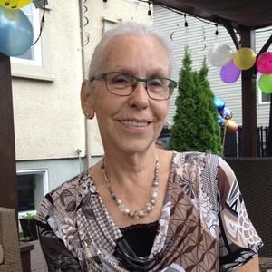 Meet your Posher, Julie